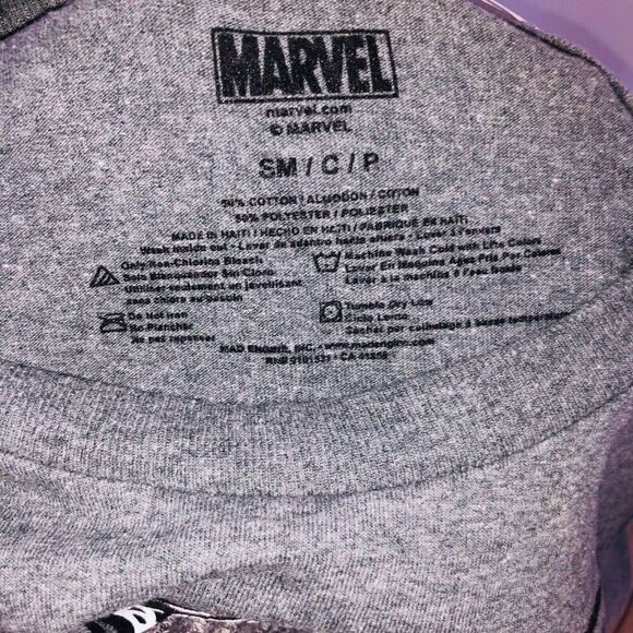 Marvel Comics Deadpool Mens S Gray Red T-Shirt Short Sleeve New - Picture 7 of 7